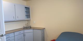 2101 W BETHANY HOME Road Gallery 22