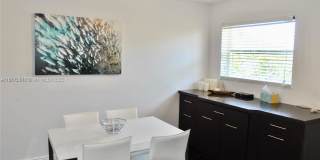 61 Collins Ave Gallery 10
