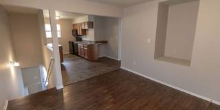 Large 4 bedroom Duplex Gallery 5