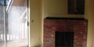 Great location off 2nd and Sable near 6th and I-225 and Aurora Mall Gallery 7