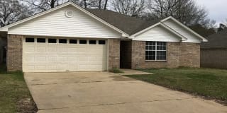 63 Green Oaks Gallery 1