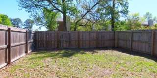 South Tyler! 3 Bedroom, 2 Bath Duplex w/Garage Gallery 29