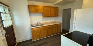 Rock Island Large 2 Bedroom Townhome Gallery 7