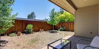 Gorgeous townhome near NAU Gallery 35