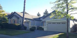 Lake front home in Westlake in Natomas, gated community Gallery 1