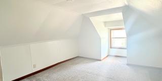 428 South Clemens Avenue Gallery 21