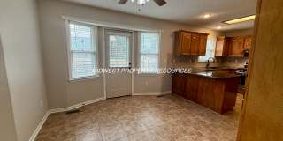 Spacious 3 Bed, 2.5 Bath Home with Finished Basement & Fenced Yard. Gallery 5