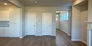 NEWER 4 Bed 2.5 Bath Home! Located near the Ridgefield Outdoor Recreation Center, equestrian facilities, & golf courses! Gallery 14