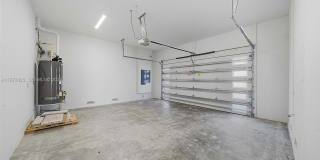 5718 Ashwood Cir W Gallery 100