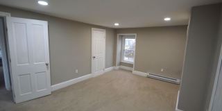 322 JONES Avenue Gallery 21