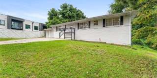 1131 Custer Avenue SE Gallery 1