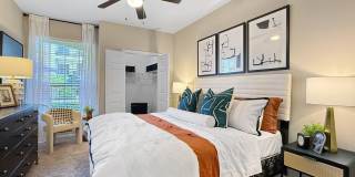 Hadley Midtown Gallery 36