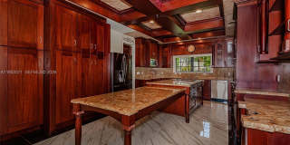 674 Ocean Blvd Gallery 10