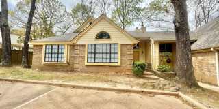 2-bed/2-bath off Eagles Nest Gallery 1