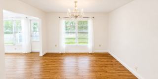 Annual unfurnished   **55+**     2/2 villa downtown Sarasota Gallery 8