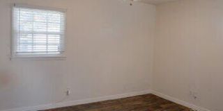 2820 62nd Street Gallery 7
