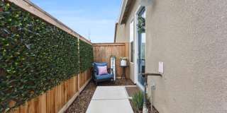 1 bedroom in Gossamer Grove! Gallery 1