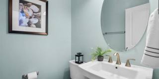 722 CROWN PARK Avenue Gallery 8