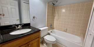 One bedroom one bathroom condo in Palmer Ranch Gallery 23