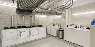 617-25 W Melrose Gallery 9