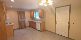 3 Bedroom 2 Baths, Close to MSU!  $1395! Gallery 4