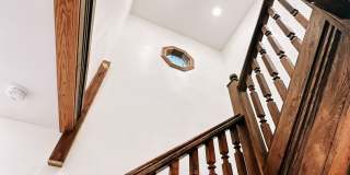 **FULLY REMODELED** (AUGUST 2028) INCREDIBLE LOCATION IU CAMPUS 6 BEDS!!! Gallery 4