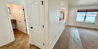 Move-In Ready Ranch in Wellington with Fresh Updates Gallery 7