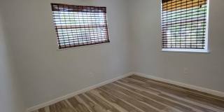 2 BEDROOM 1 BATH HOME Gallery 10