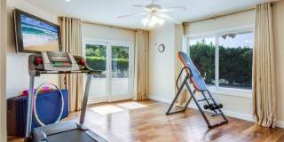 2 Bowie Road Gallery 28