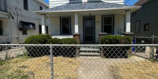 TREMONT AREA 4 BEDROOM 2 BATH Gallery 1
