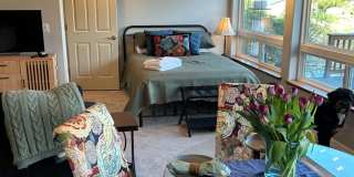 Studio Apartment , Fully Furnished , Lake Access, No Washer and Dryer . Four Floors Down walk way, Square footage 550. Utilities Included Gallery 1