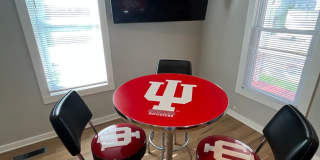 "The Porch" - ABNB, Short Term, monthly and long-term RENTAL. Famous IU Tailgate house Gallery 10