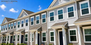 BEAUTIFUL 2 Bedroom Townhome in MIDLAND AVAILABLE AUGUST 2026 Gallery 1