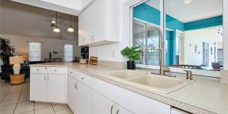 2201 SE 5th Avenue Gallery 2