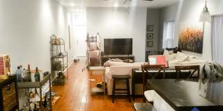 928 West George Street Gallery 6