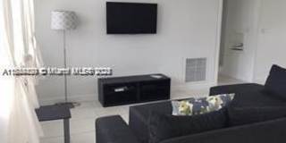 250 S Shore Dr Gallery 3