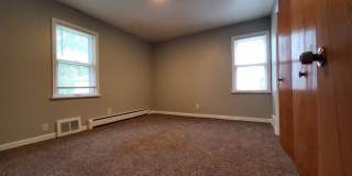 Charming 4-Bedroom Property in Prime Location Gallery 18