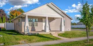 3 bed 2 bath rancher Crown Pointe Community Gallery 1