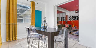 260 NE 45th St Gallery 10