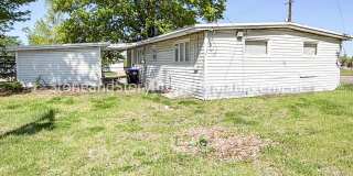 3 bedroom 1.5 bath near 17th & Fairlawn Gallery 14