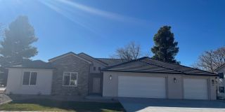 Beautiful home in La Verkin! Gallery 1