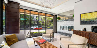 Clarendon Gallery 17
