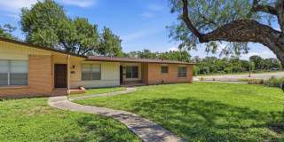 Prime North Central Location! Gallery 3
