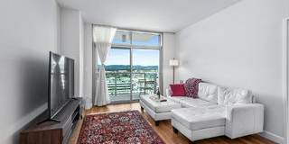 13700 Marina Pointe Drive Gallery 8