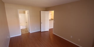 Delightful 2 Bedroom 2 Bath Condo in UTC Gallery 6