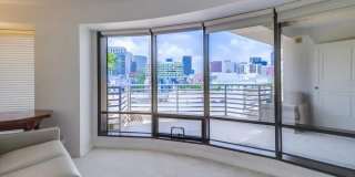 100 Harbor Drive Gallery 33