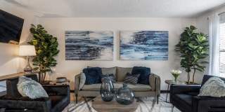 The Lorient Gallery 8