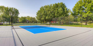 Linden Square Gallery 83