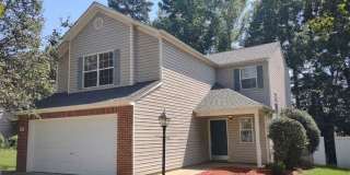 Cozy home located in the Hidden Creek Community! Cozy home located in the Hidden Creek Community! Gallery 1