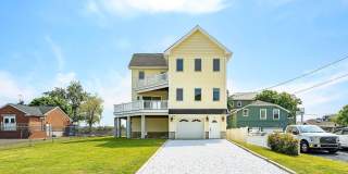 3 Grant Avenue Gallery 1